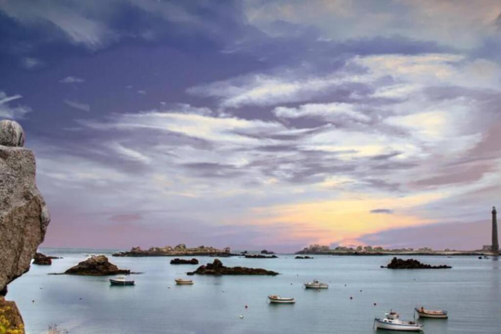 Kermaravel, Le Petit Manoir En Bord De Mer. サン・ポル・ド・レオン エクステリア 写真
